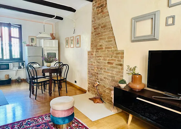 Casa Caroli, charme e comfort nel cuore di Alba