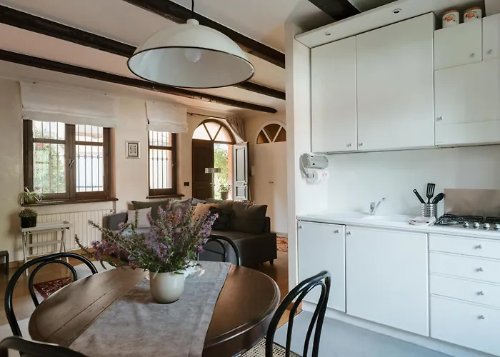Casa Caroli, charme e comfort nel cuore di Alba